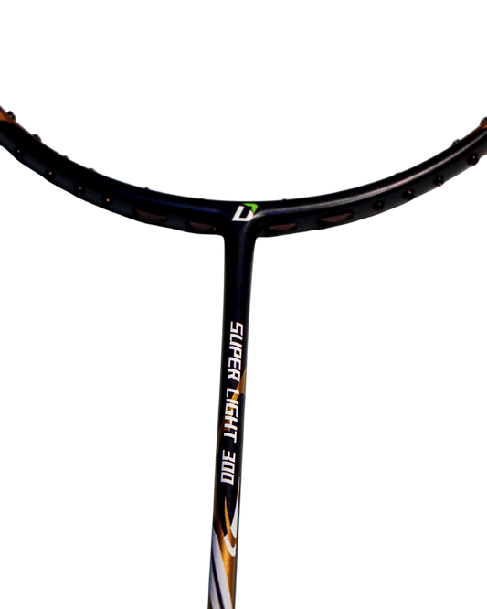 Close-up of carbon fiber frame and grip of Dedikat Superlight 300